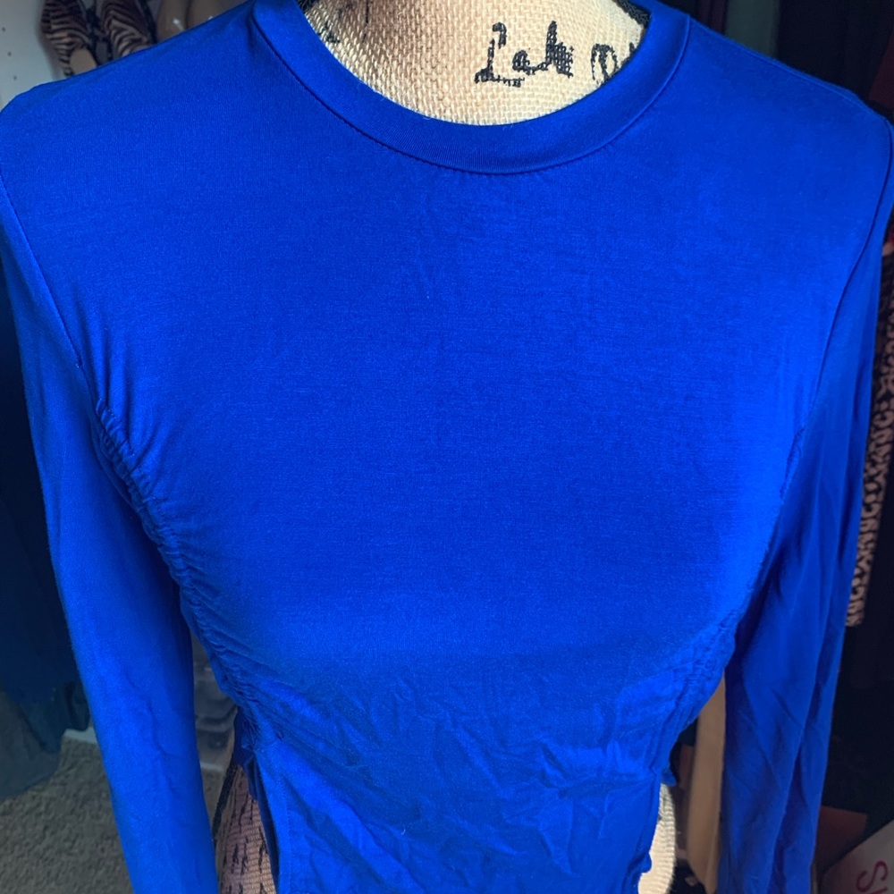 DONATED Cute cropped gathered top